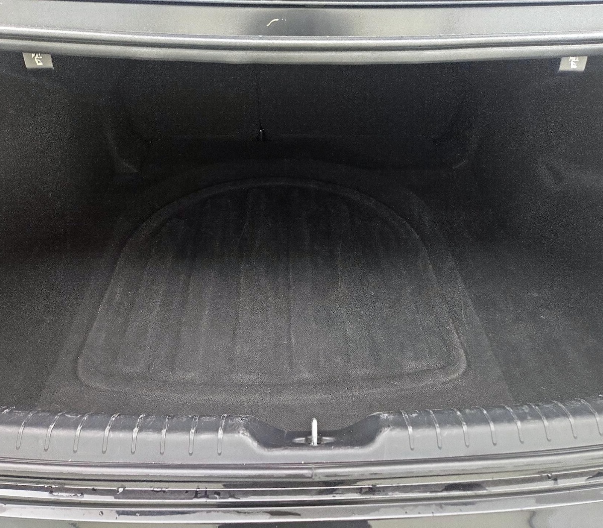 Trunk/Cargo (Seats Up)