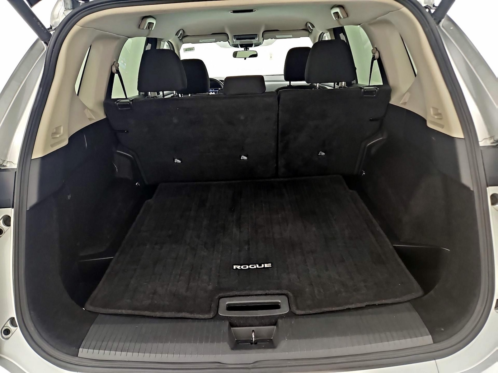 2025 Nissan Rogue SV - Photo 21