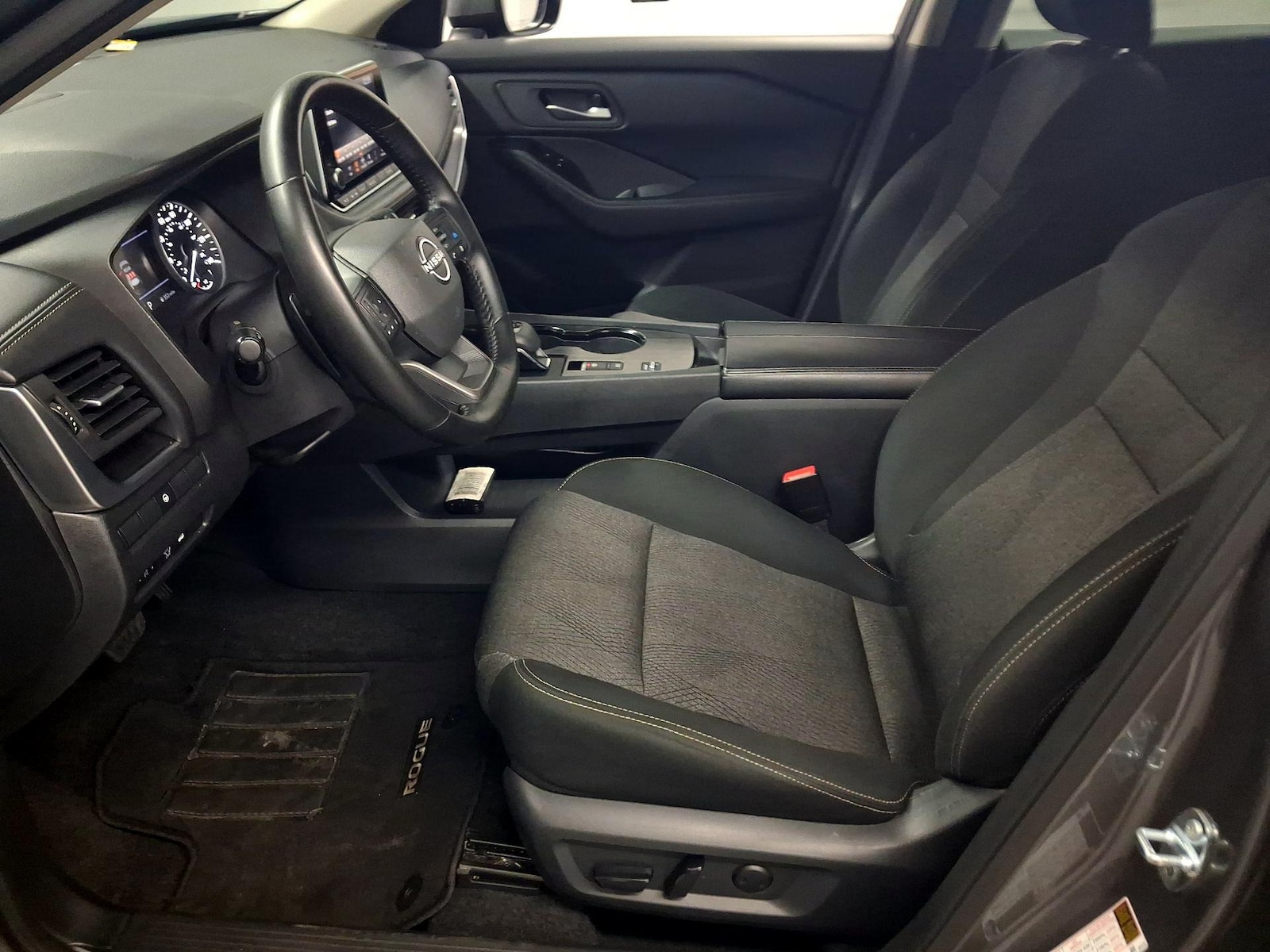 Power Seat(s) & Side Airbags