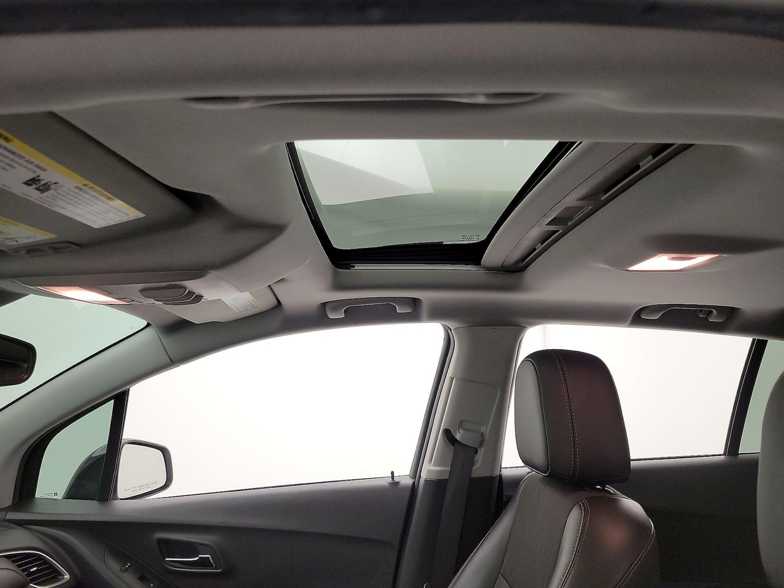 Sunroof(s) & Overhead Airbags