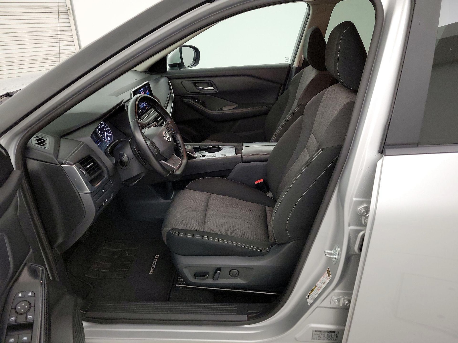 Power Seat(s) & Side Airbags