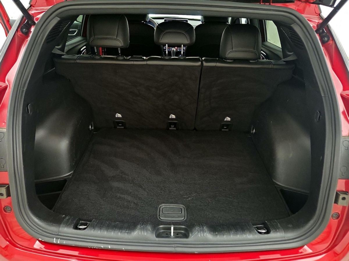 Trunk/Cargo (Seats Up)