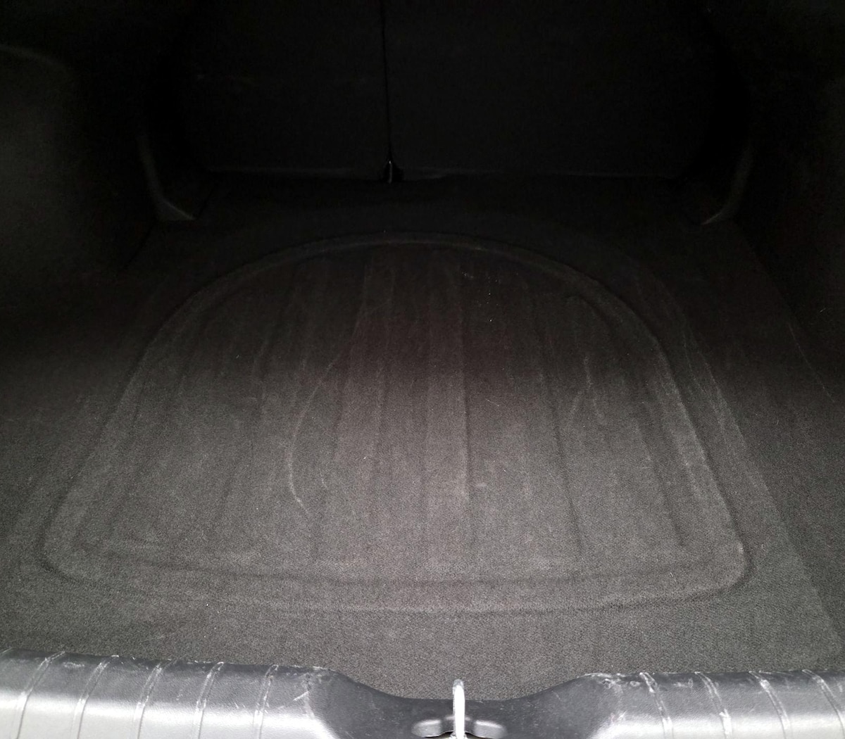Trunk/Cargo (Seats Up)