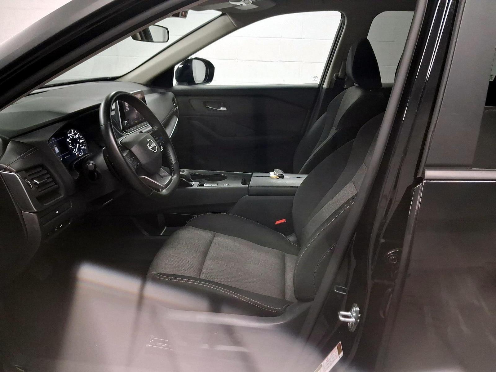 Power Seat(s) & Side Airbags