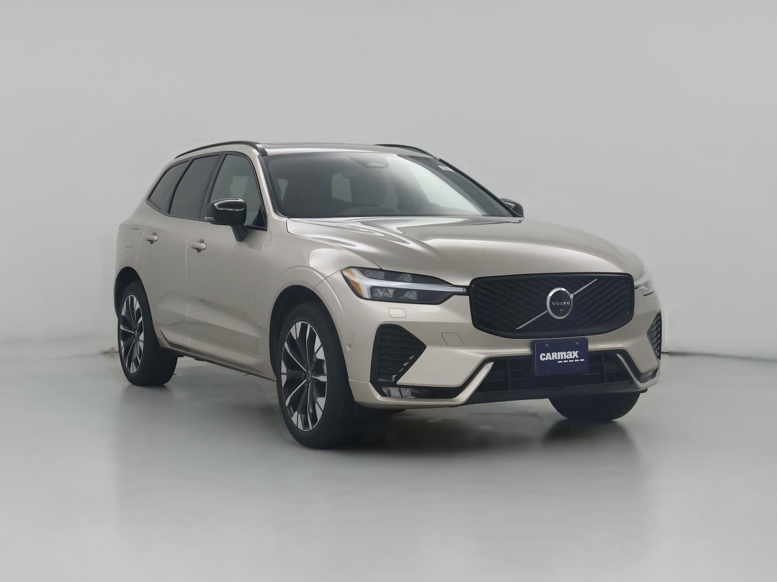 2026 Volvo XC60 Plus