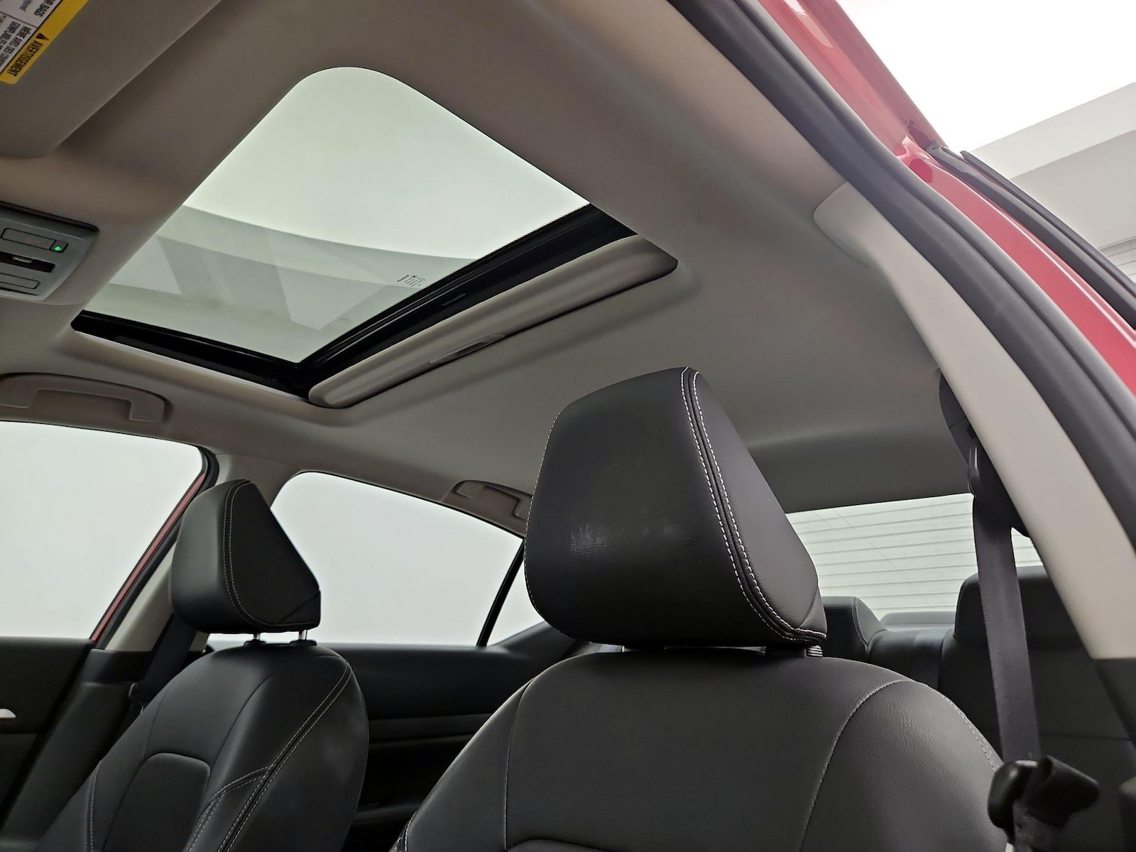 Sunroof(s) & Overhead Airbags