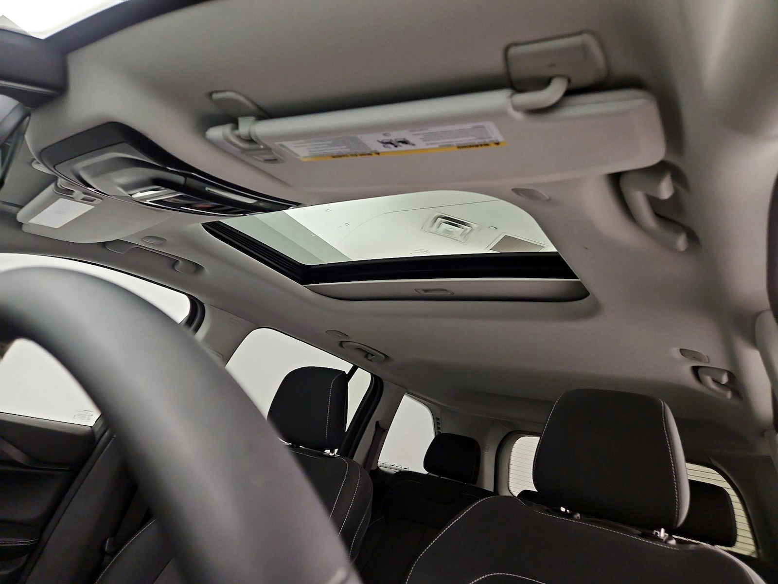 Sunroof(s) & Overhead Airbags
