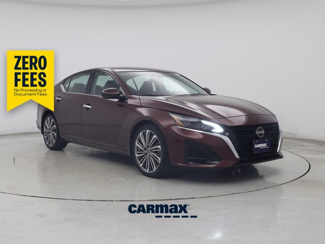 Red 2023 Nissan Altima Sedan Front-Wheel Drive Automatic