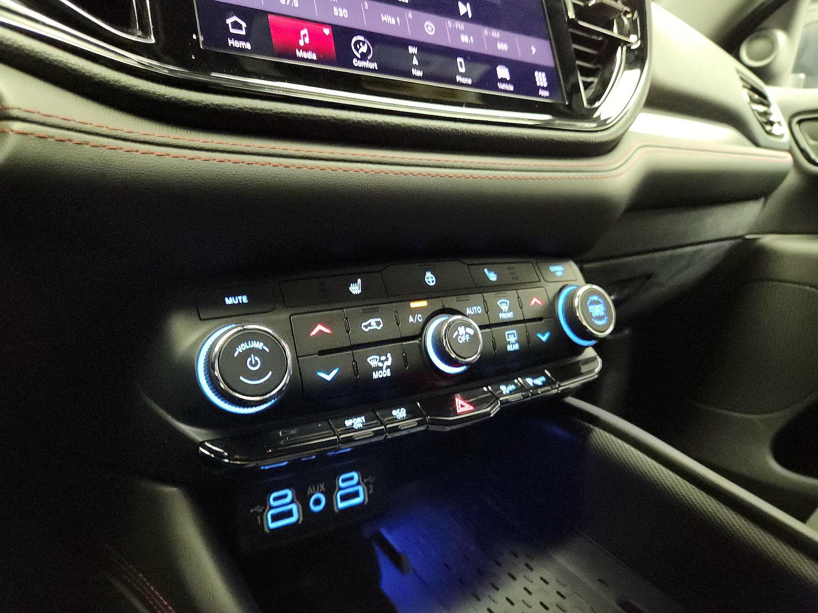 2025 Dodge Durango R/T - Photo 18