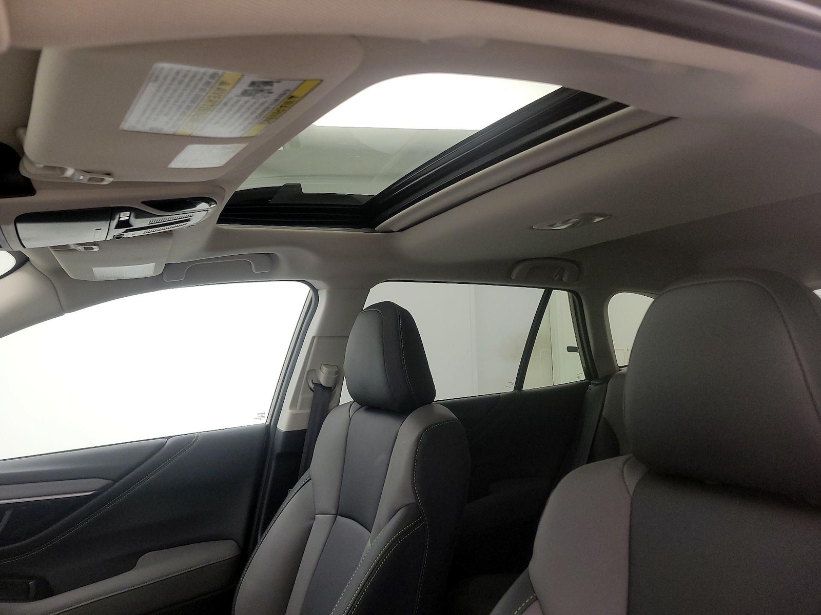 Sunroof(s) & Overhead Airbags