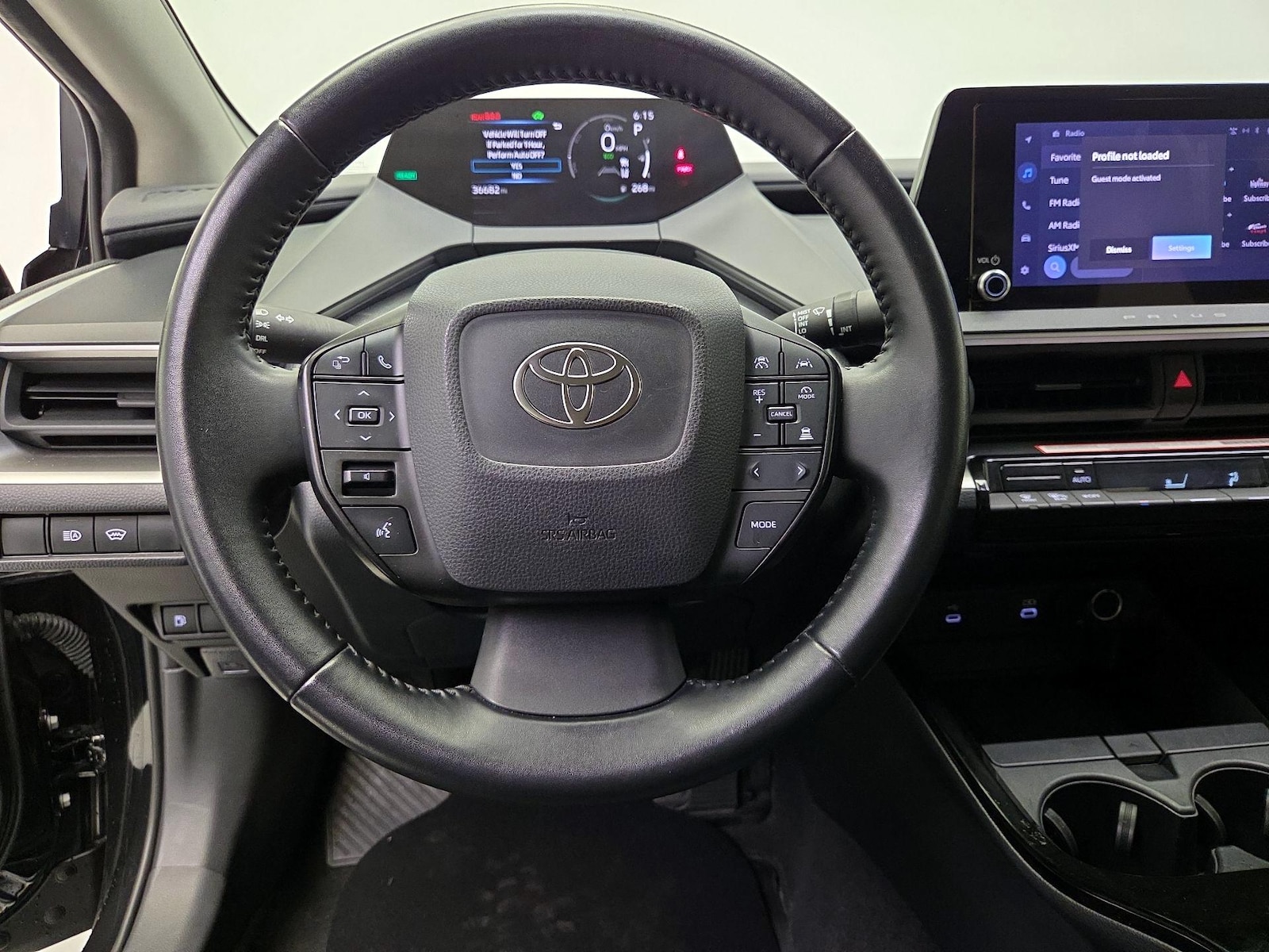 2023 Toyota Prius LE - Photo 11