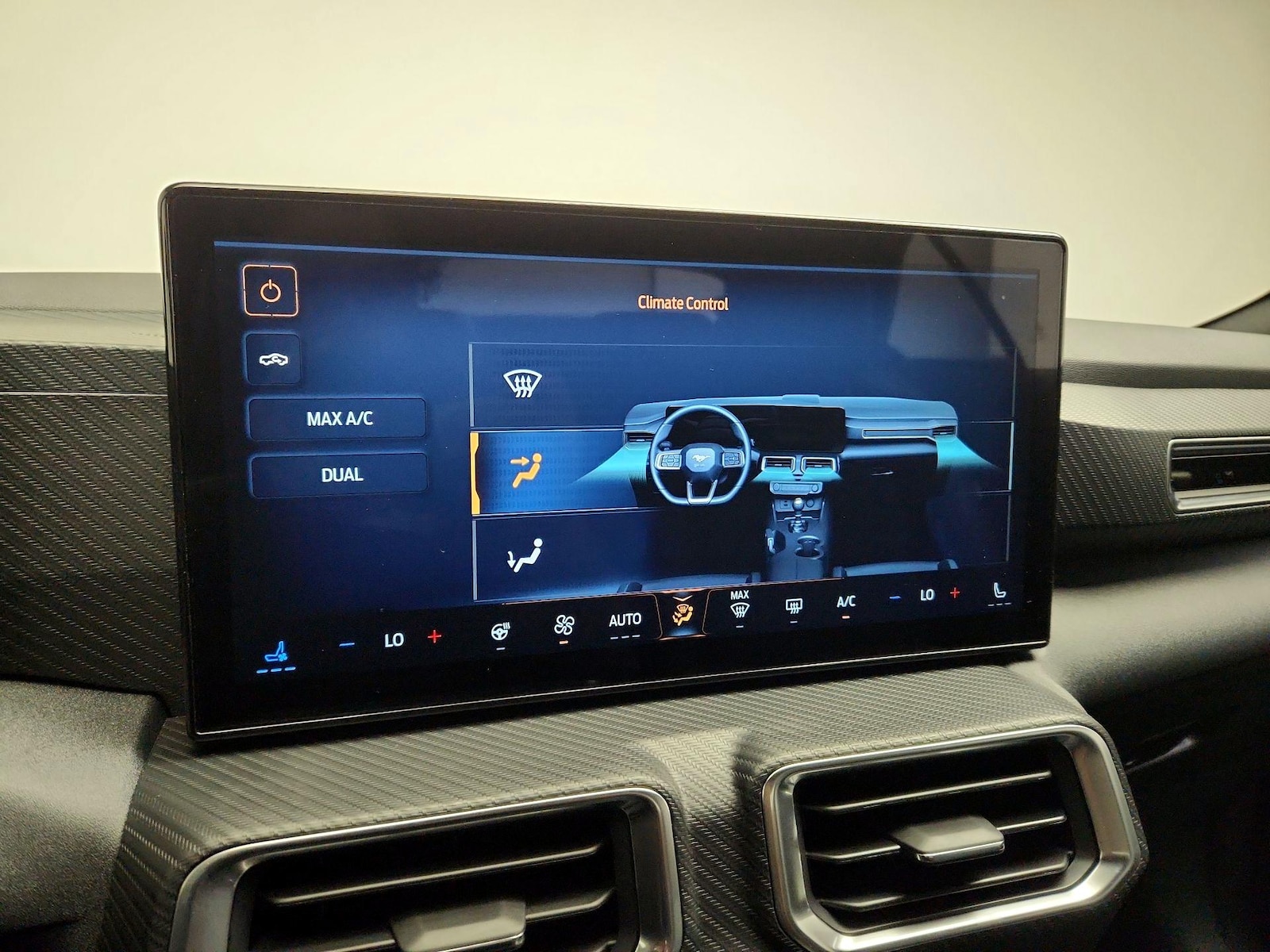 2026 Ford Mustang EcoBoost Premium - Photo 17