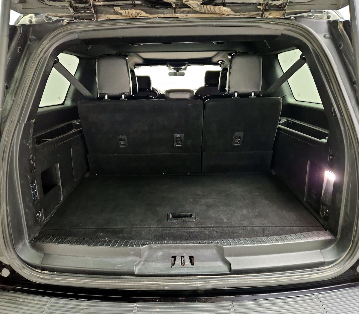 Trunk/Cargo (Seats Up)