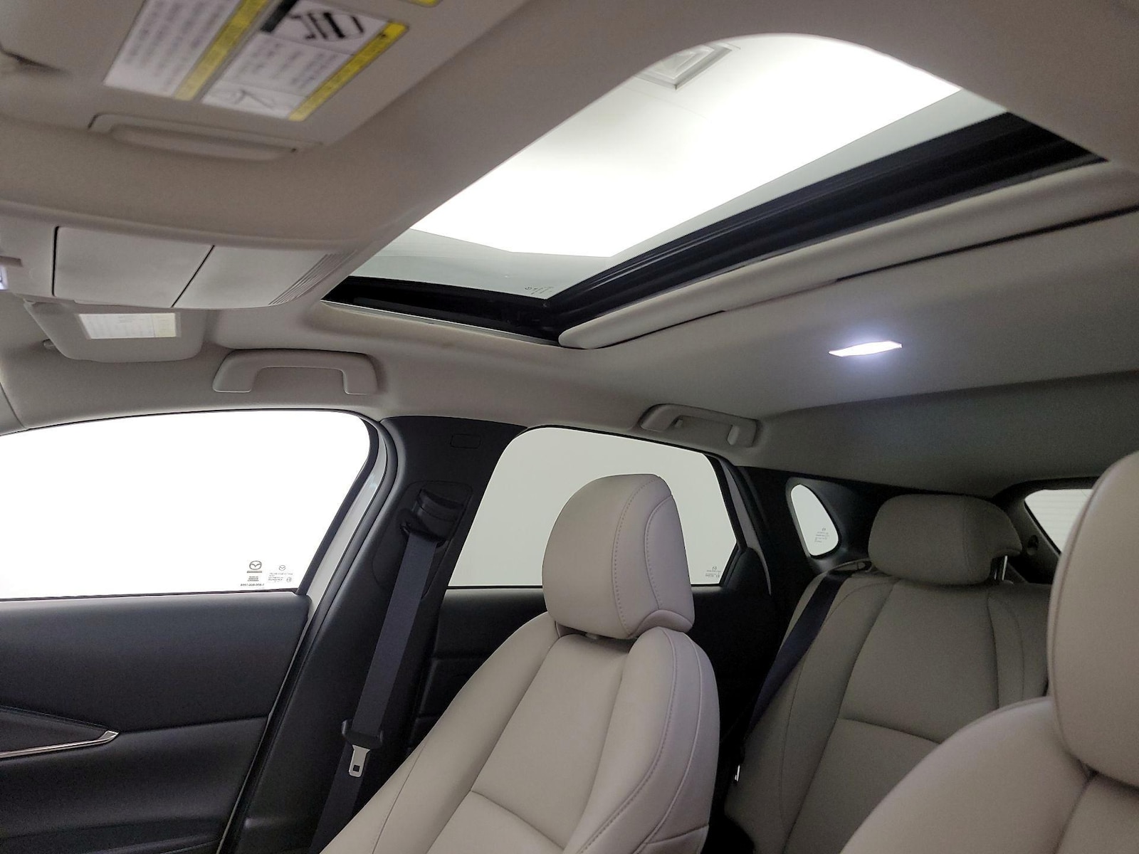 Sunroof(s) & Overhead Airbags