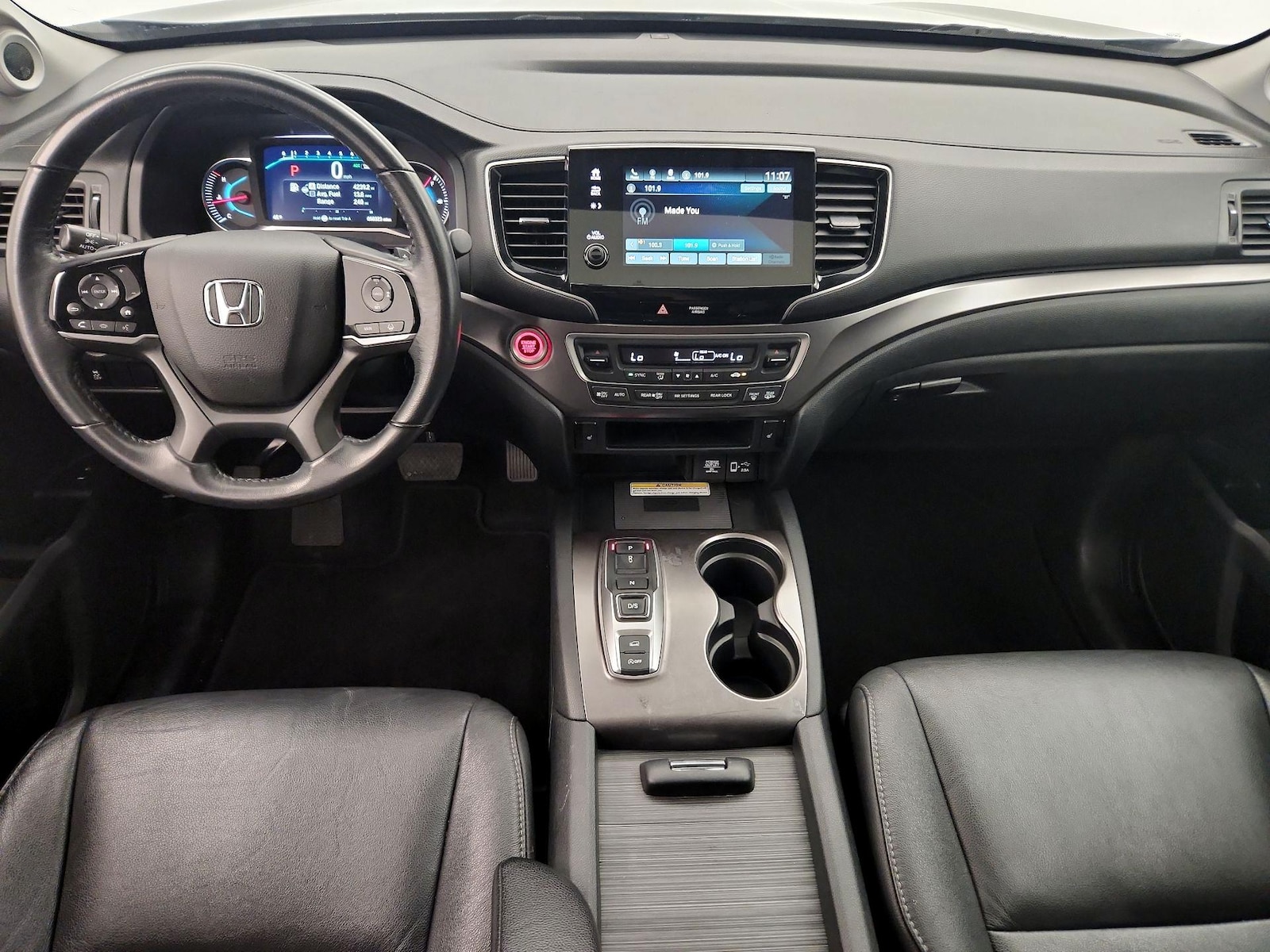 Apple CarPlay® & Android Auto™