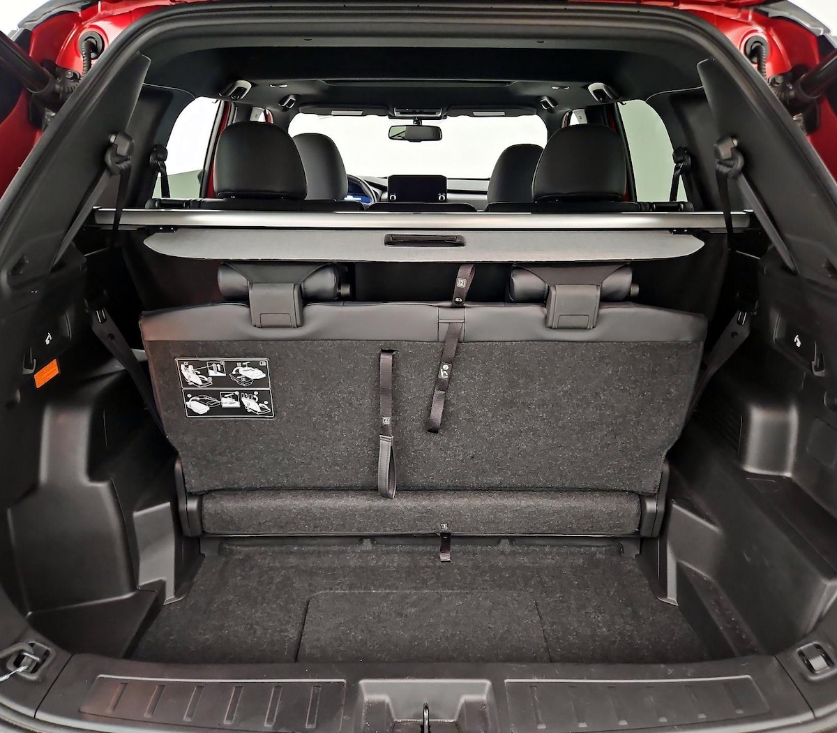 Trunk/Cargo (Seats Up)