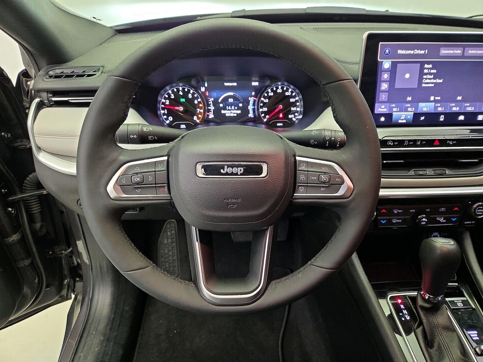 2024 Jeep Compass Limited - Photo 11
