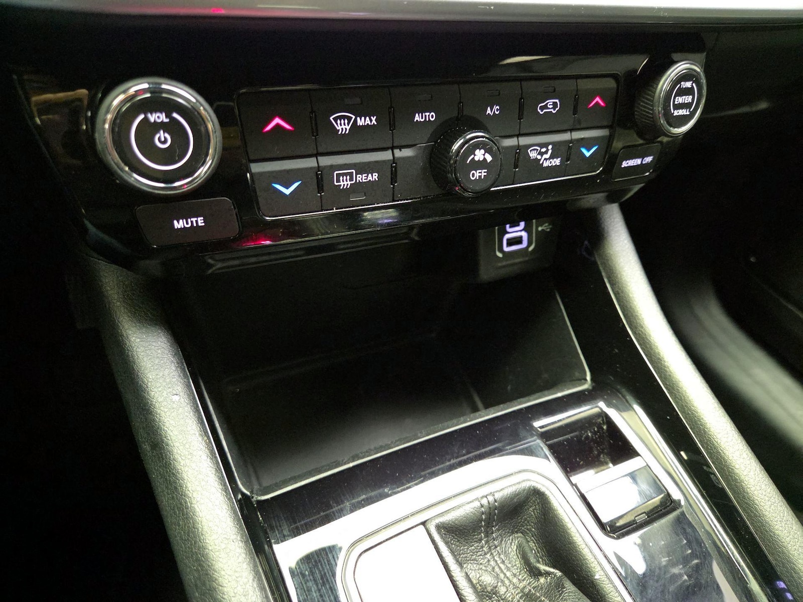 2024 Jeep Compass Limited - Photo 17