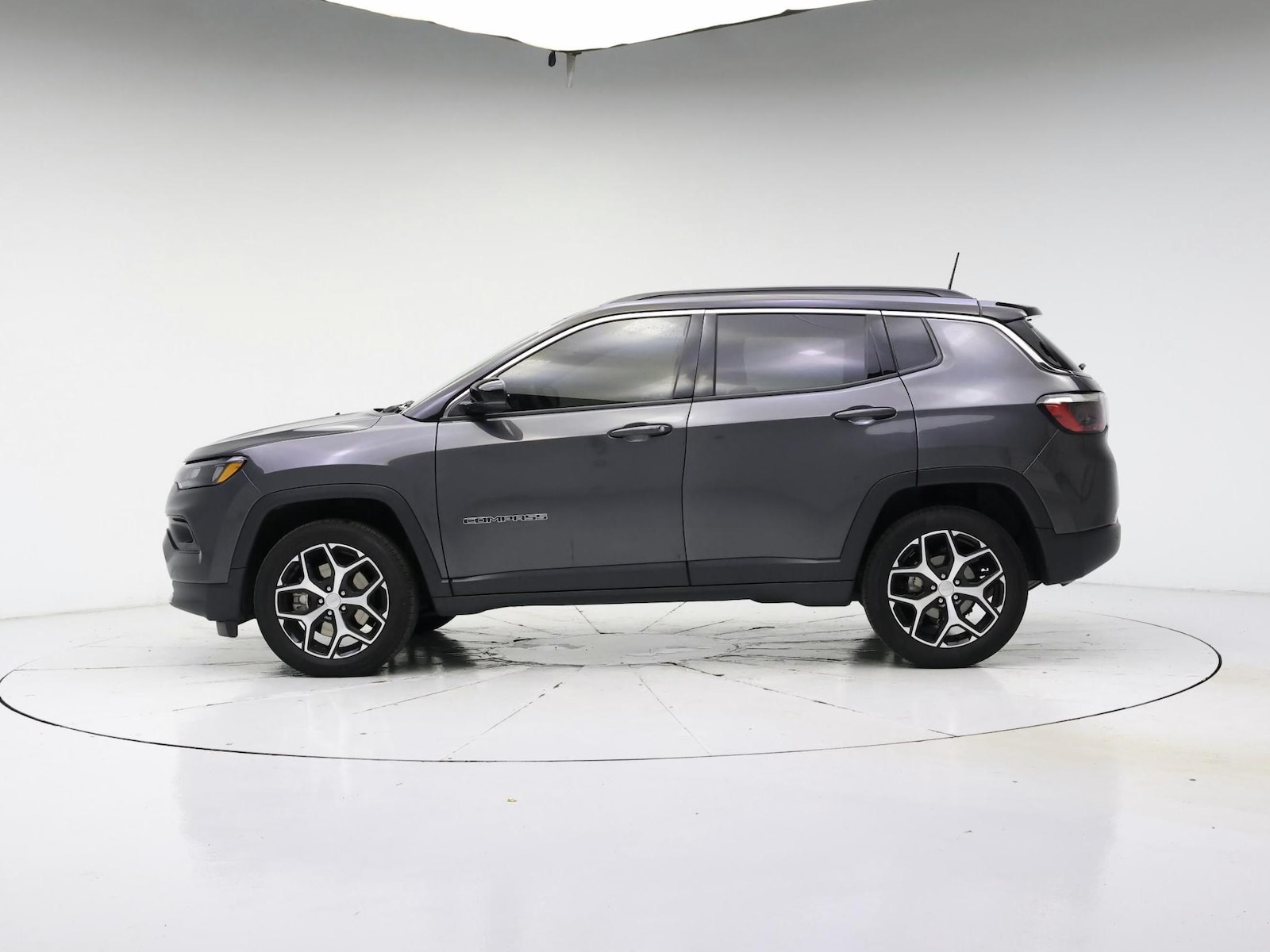 2024 Jeep Compass Limited - Photo 3