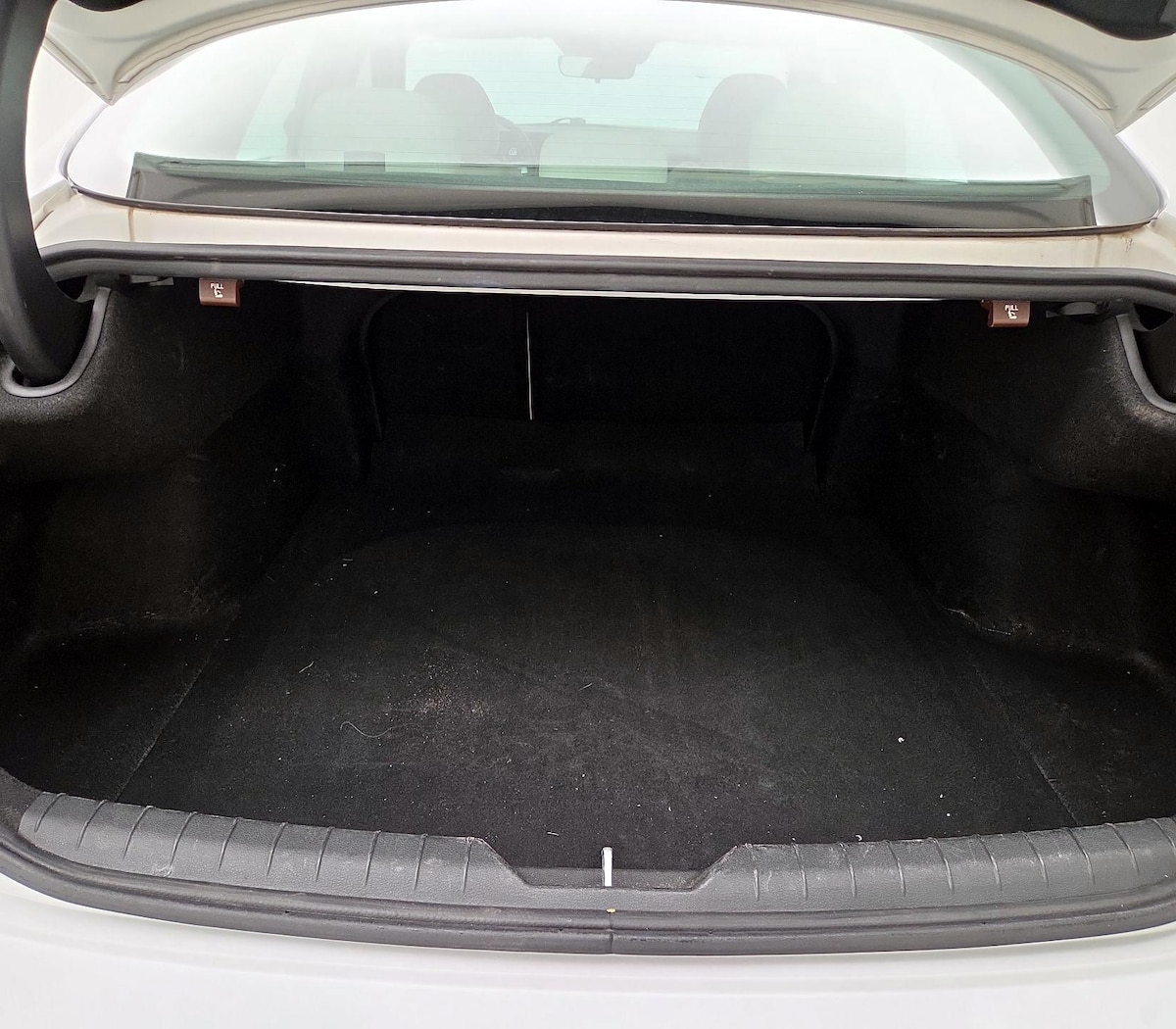 Trunk/Cargo (Seats Up)