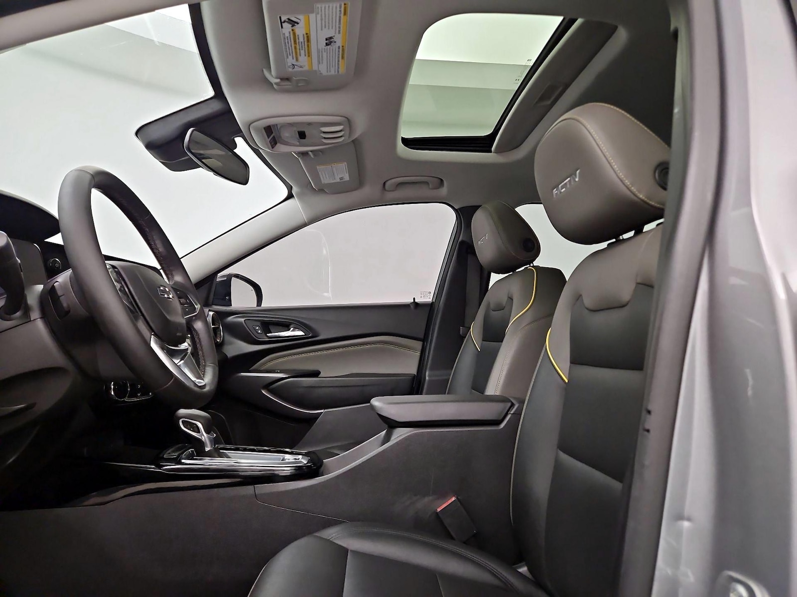 Sunroof(s) & Overhead Airbags