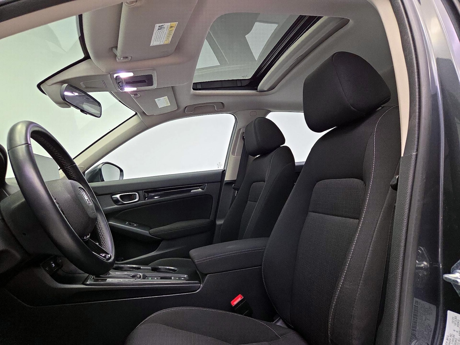 Sunroof(s) & Overhead Airbags