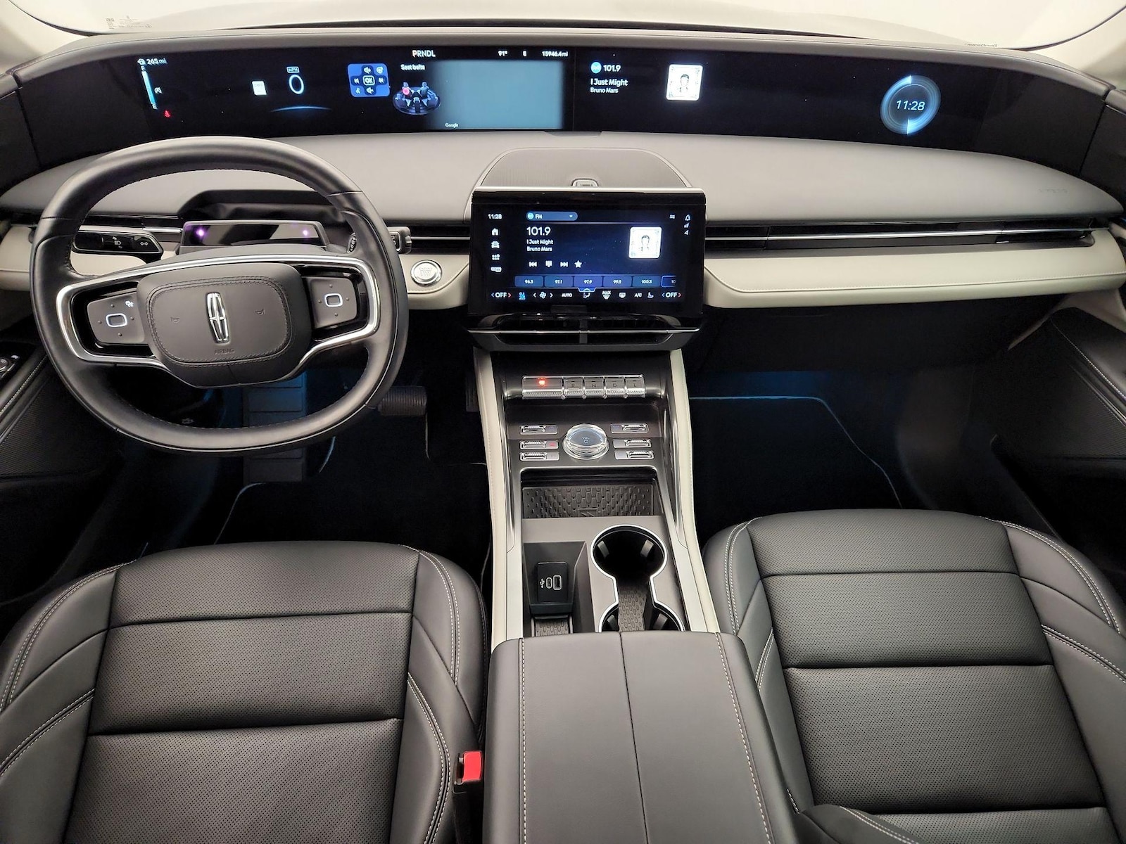 Apple CarPlay® & Android Auto™