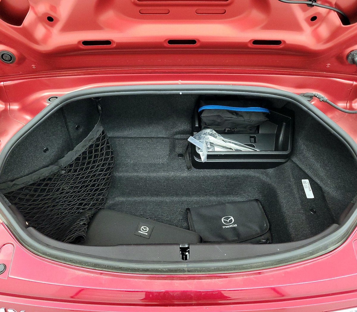Trunk/Cargo (Seats Up)