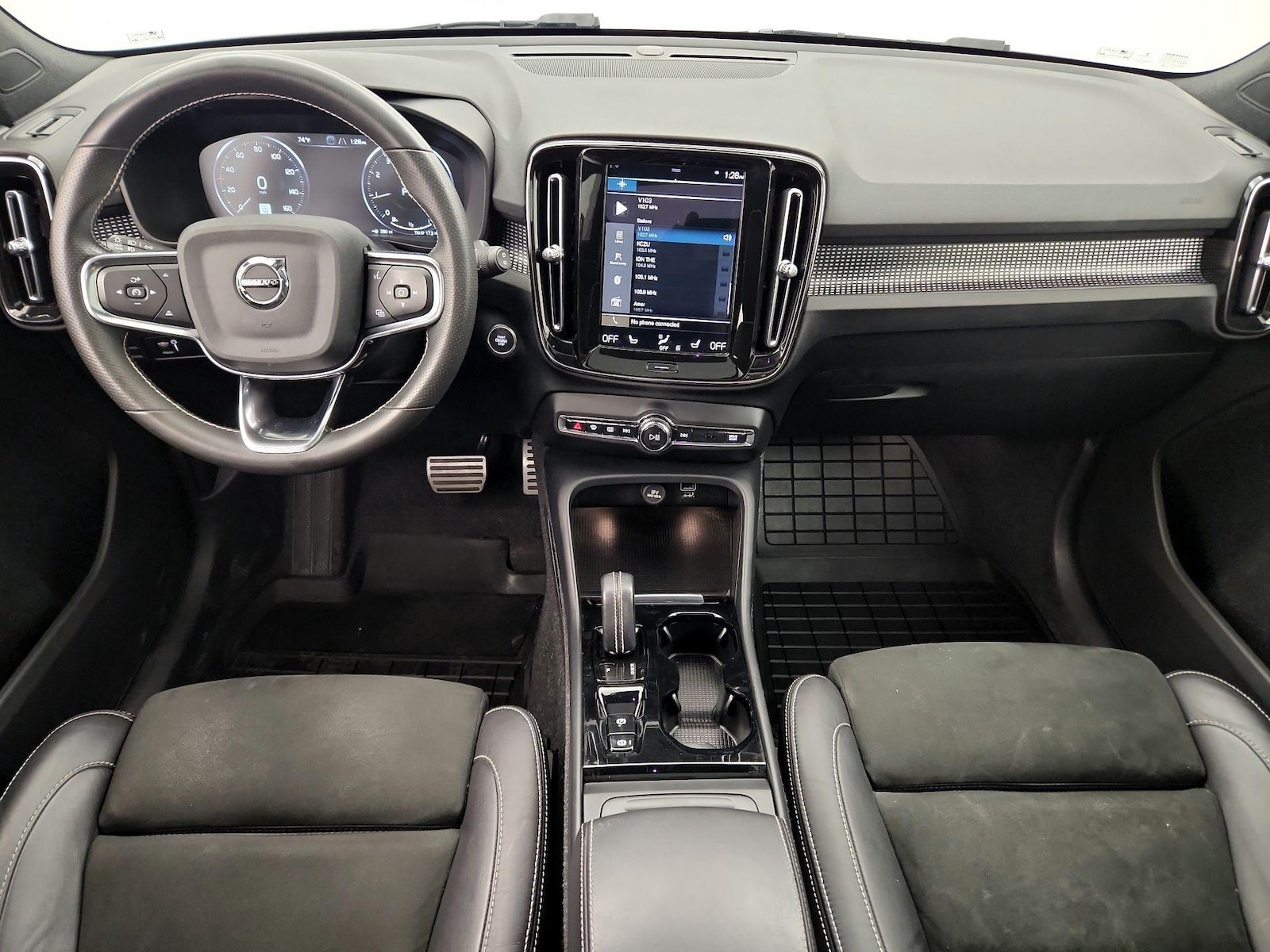 Apple CarPlay® & Android Auto™