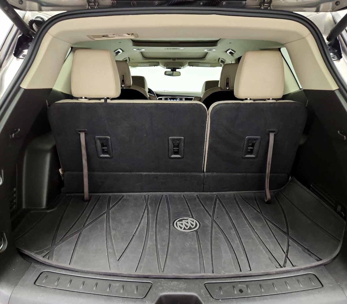 Trunk/Cargo (Seats Up)