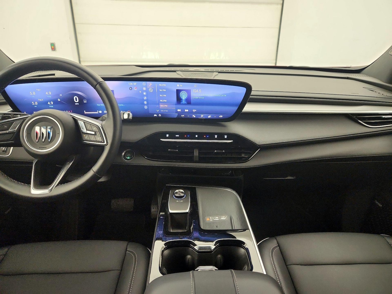 Apple CarPlay® & Android Auto™