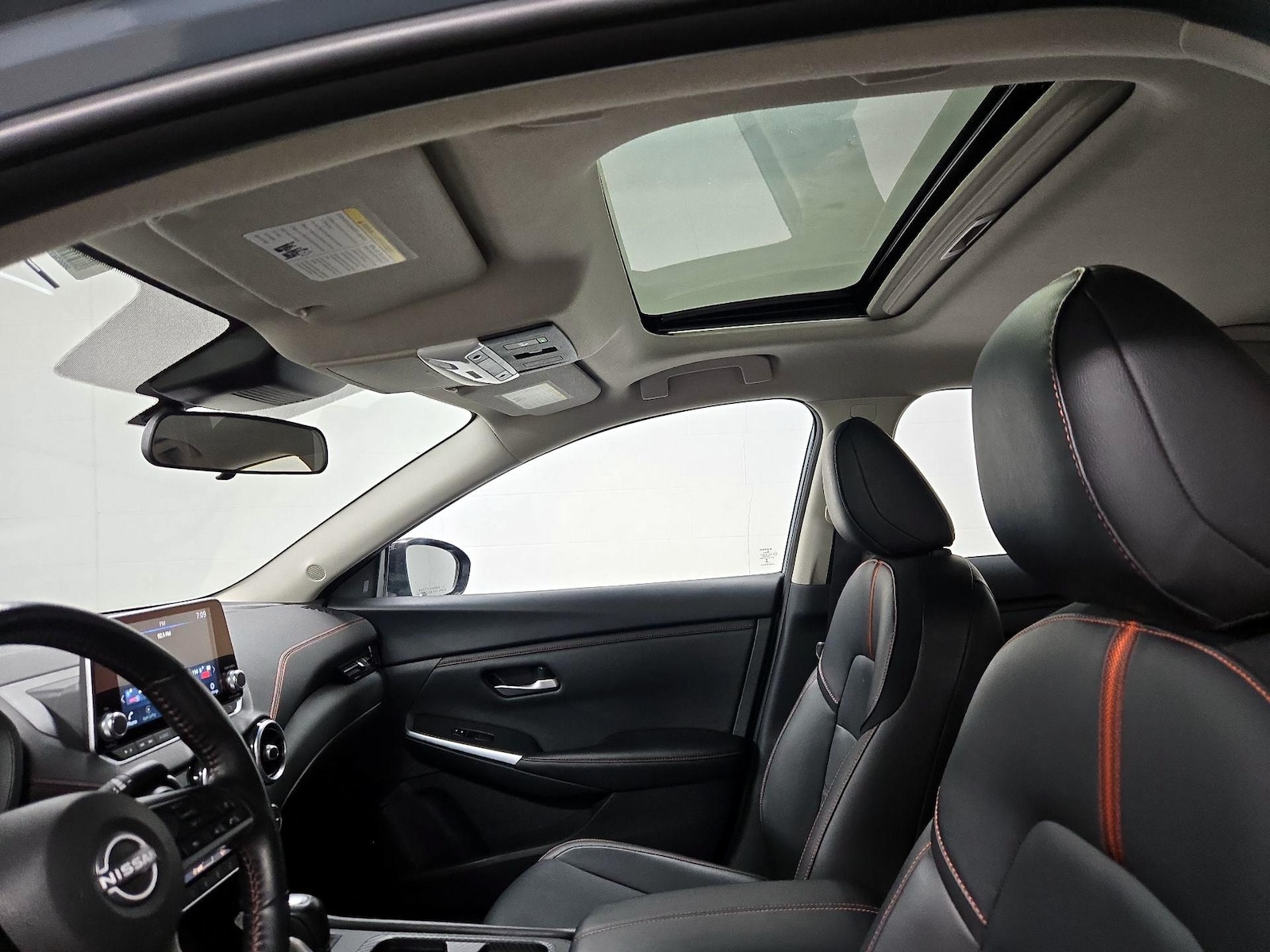 Sunroof(s) & Overhead Airbags