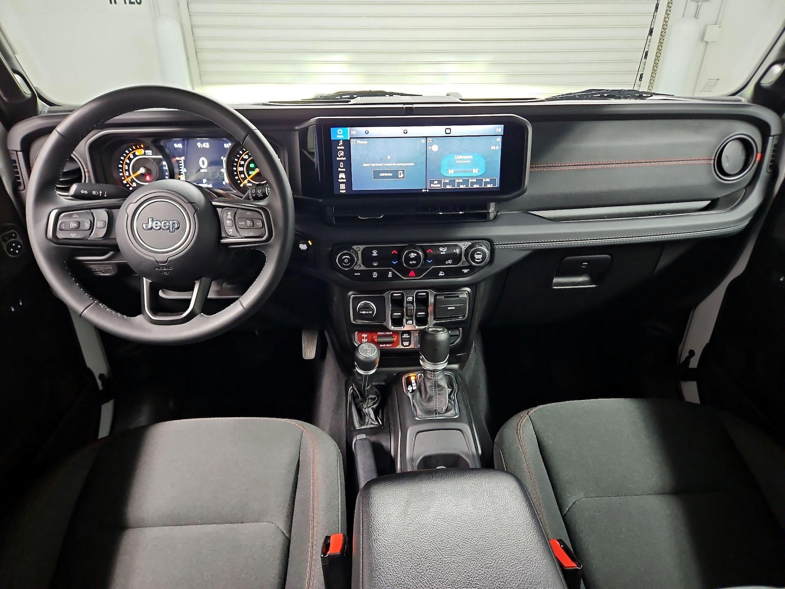 Apple CarPlay® & Android Auto™