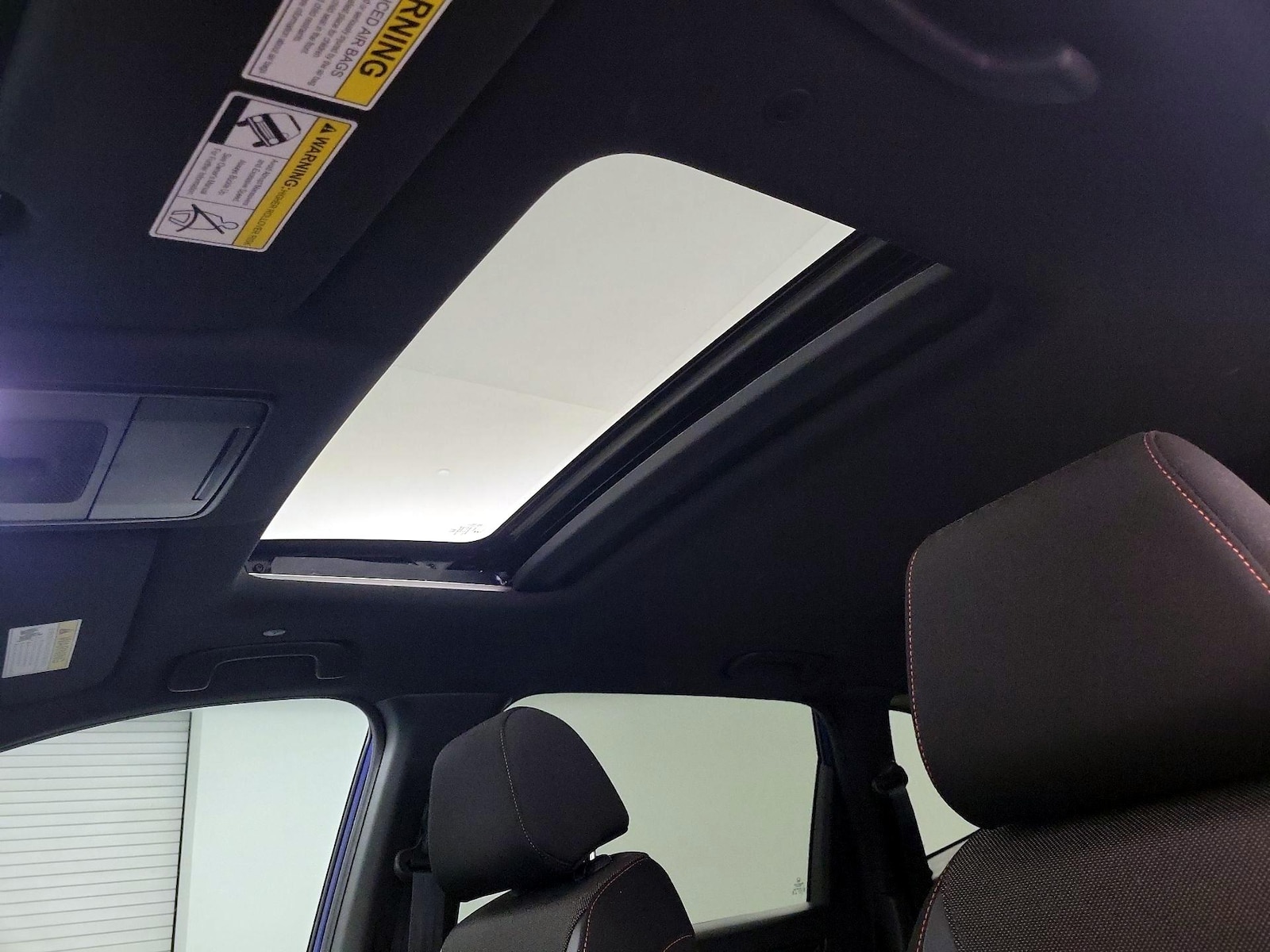 Sunroof(s) & Overhead Airbags