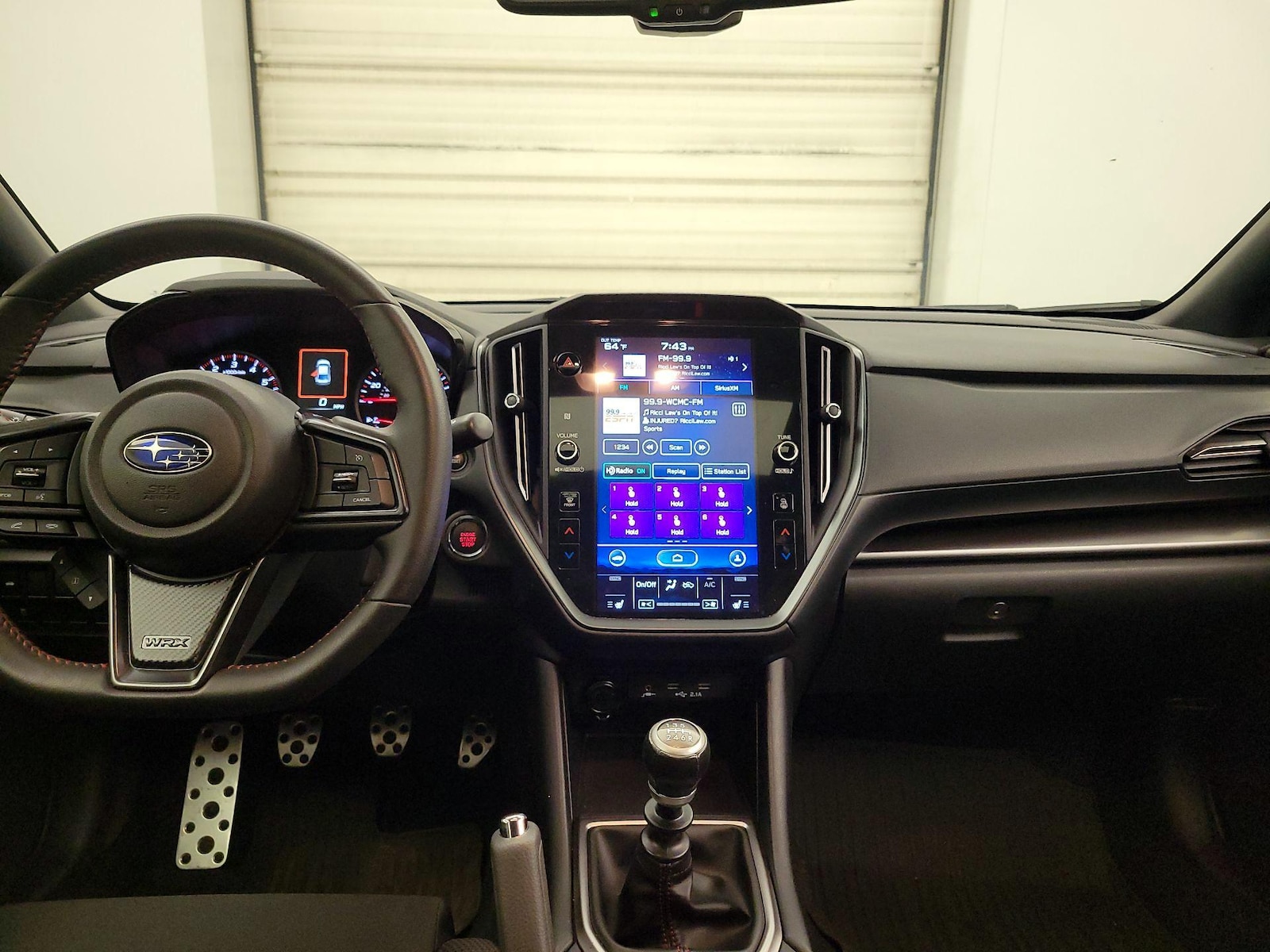 Apple CarPlay® & Android Auto™