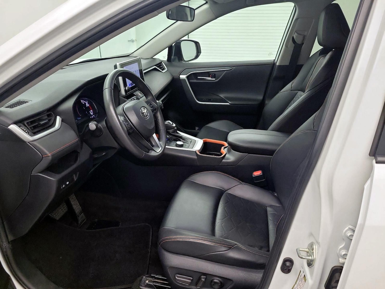 Power Seat(s) & Side Airbags