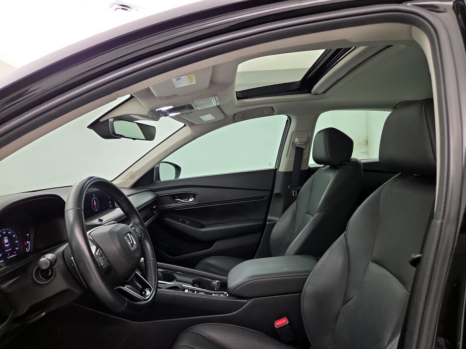 Sunroof(s) & Overhead Airbags