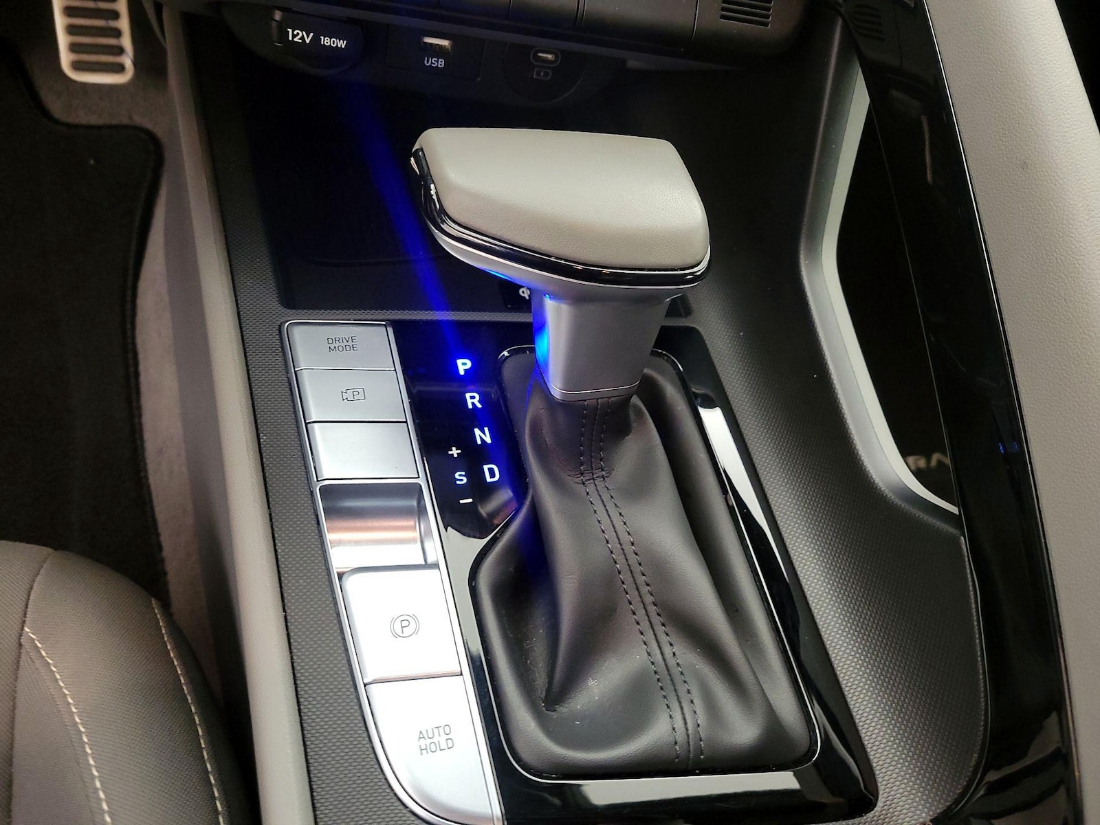 2025 Hyundai Elantra Blue - Photo 19