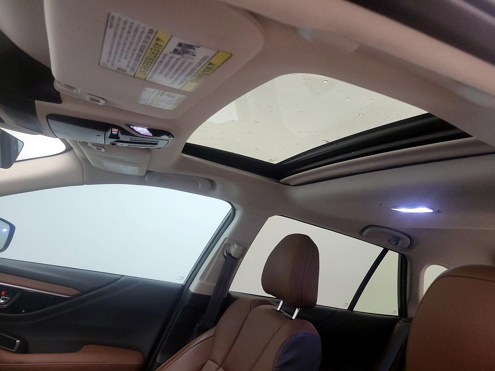 Sunroof(s) & Overhead Airbags