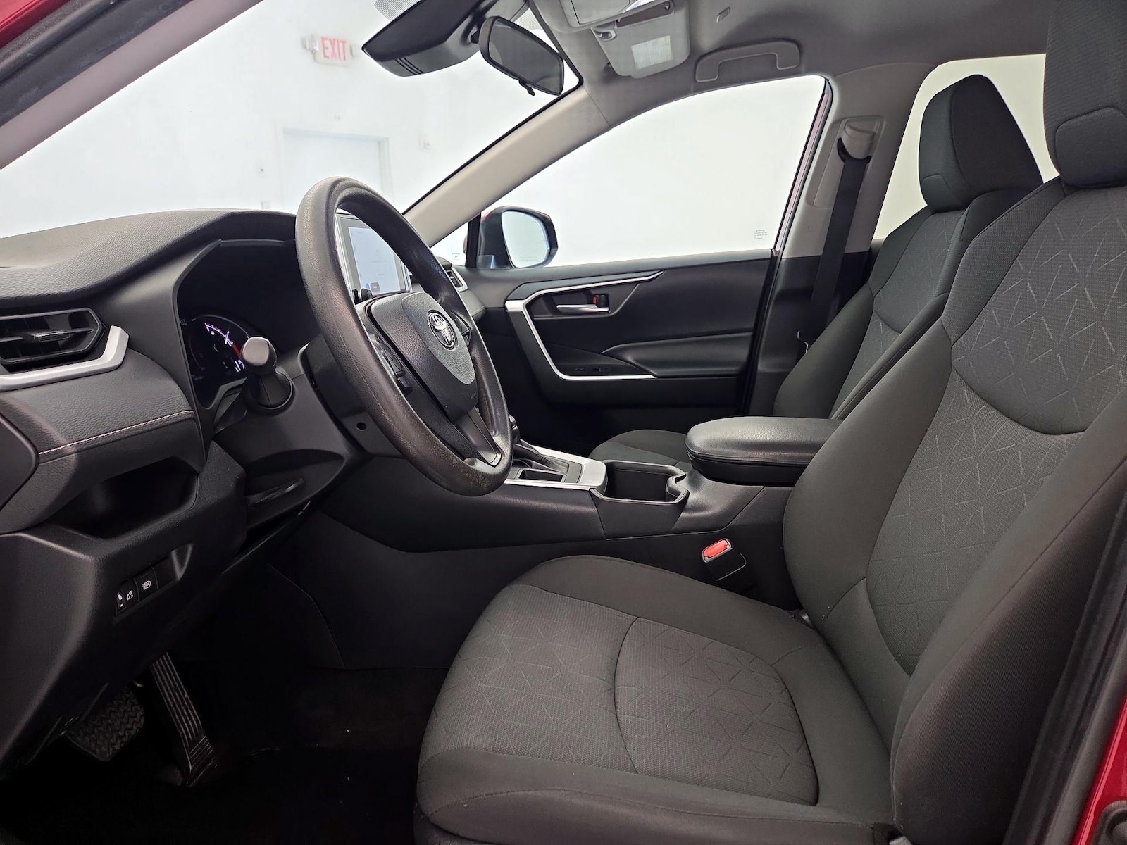 Power Seat(s) & Side Airbags
