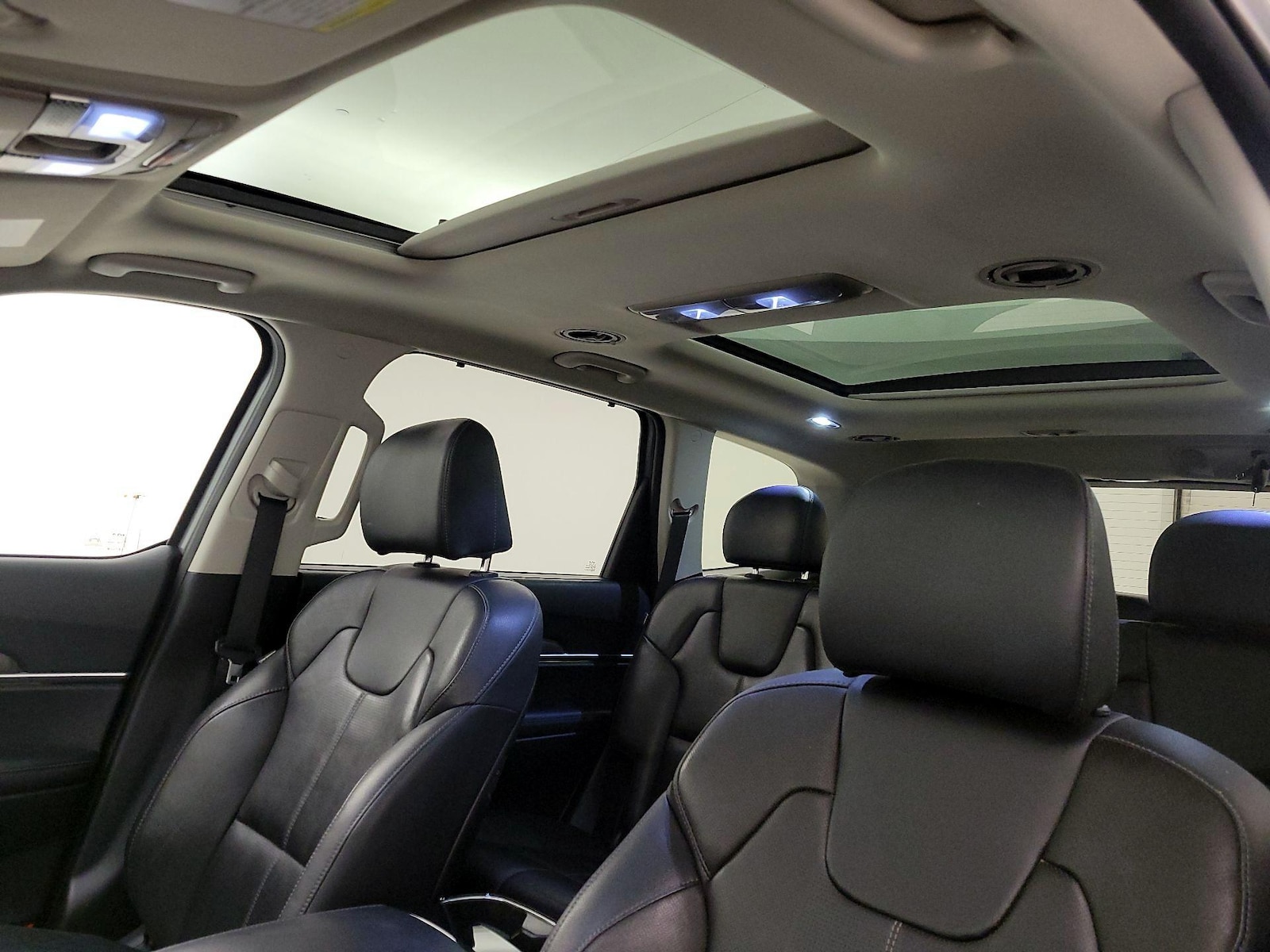 Sunroof(s) & Skylight(s)