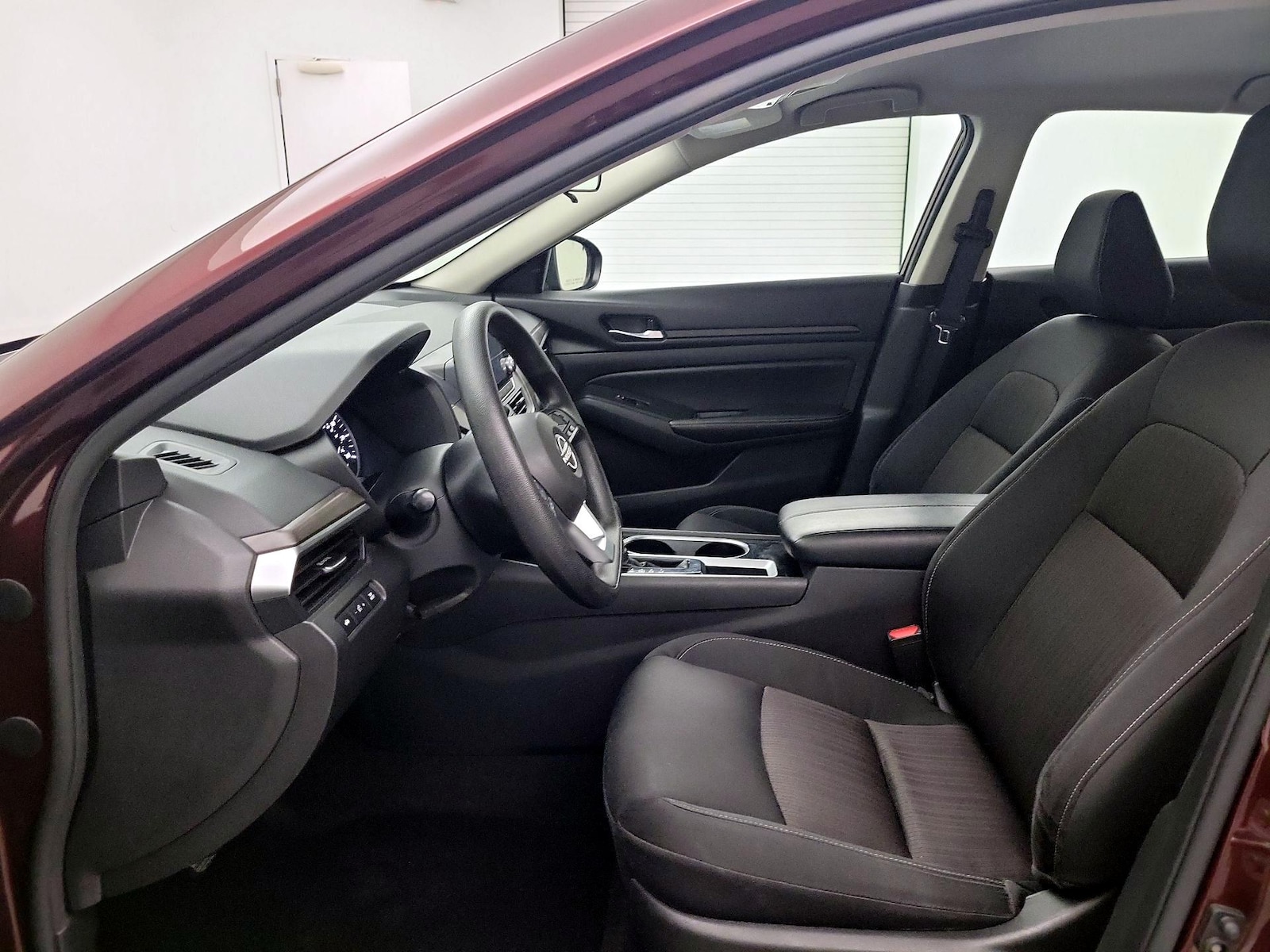 Power Seat(s) & Side Airbags