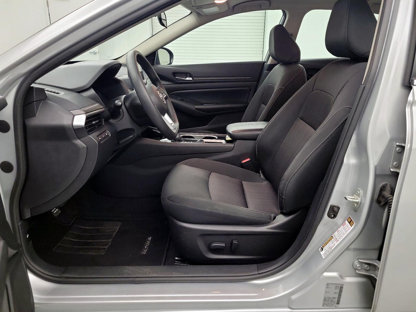 Power Seat(s) & Side Airbags