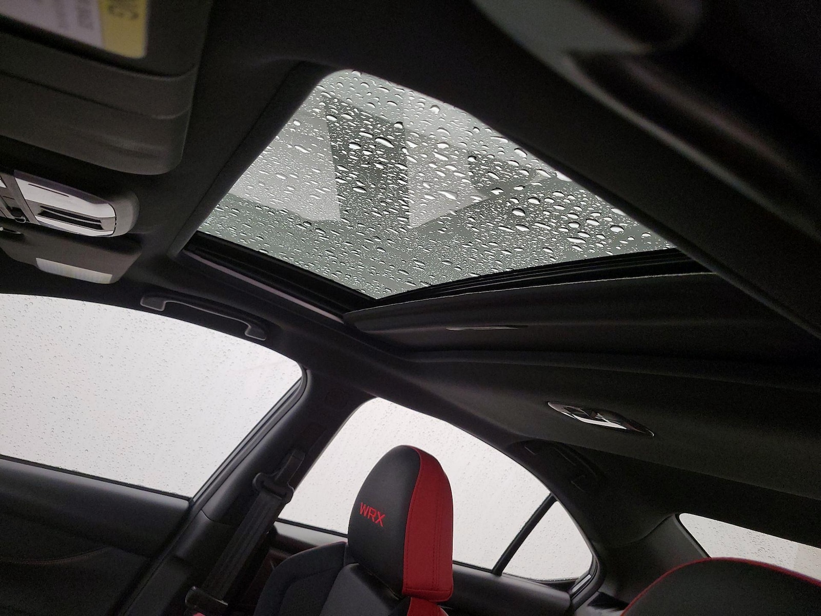 Sunroof(s) & Overhead Airbags