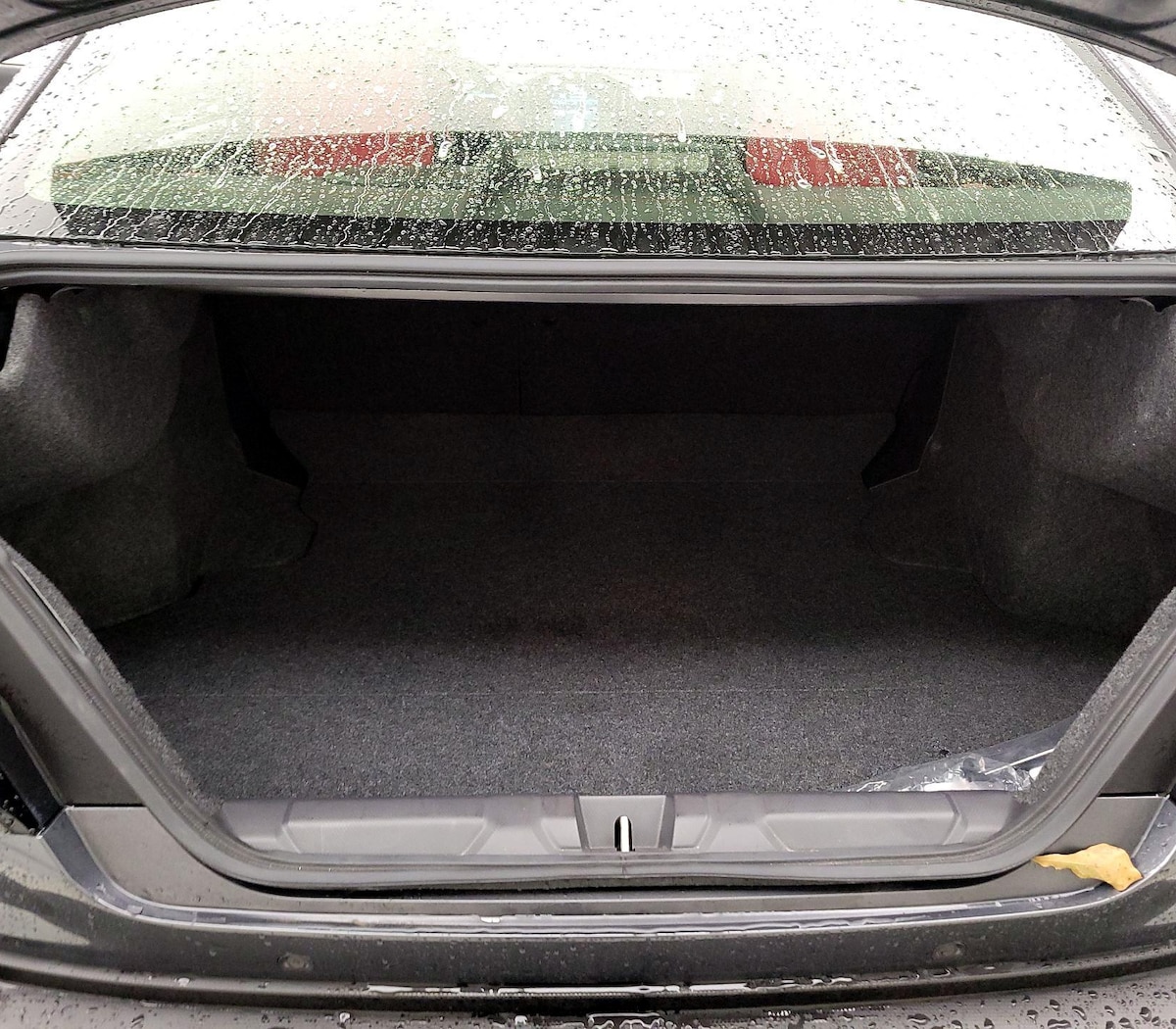 Trunk/Cargo (Seats Up)
