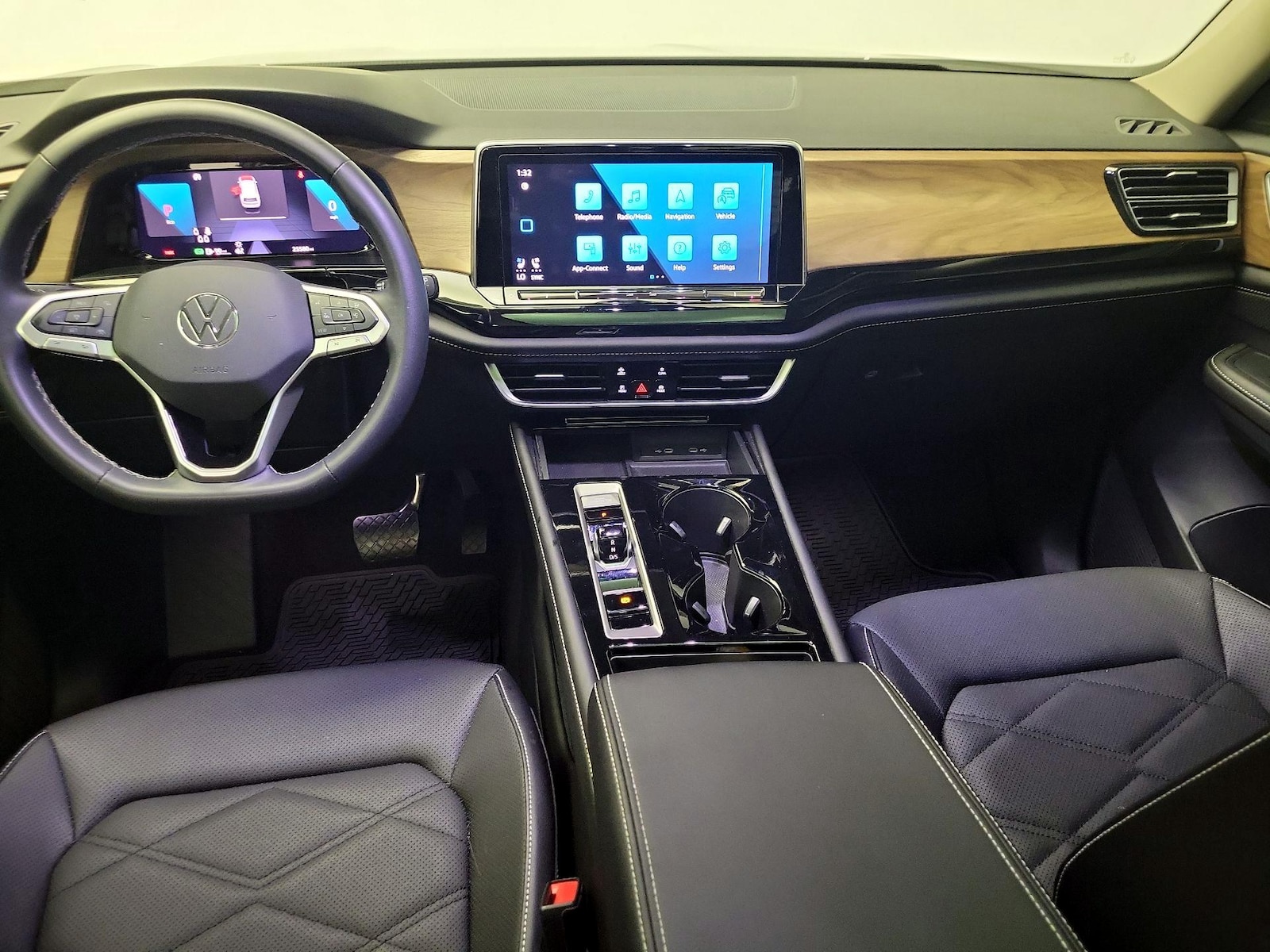 Apple CarPlay® & Android Auto™