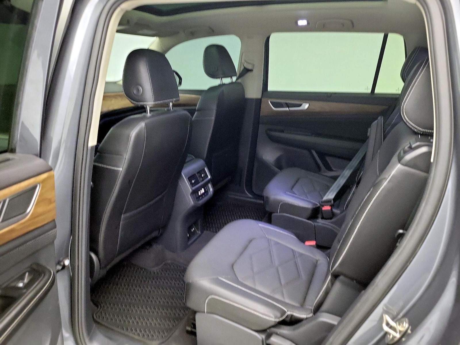 Rear Air Conditioning