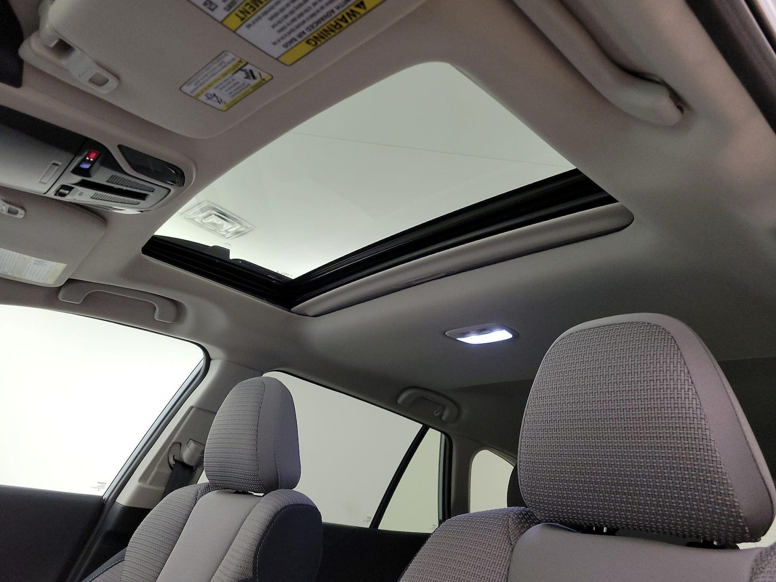 Sunroof(s) & Overhead Airbags
