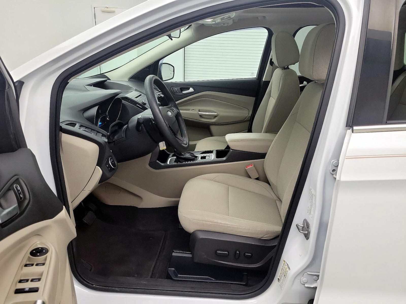 Power Seat(s) & Side Airbags