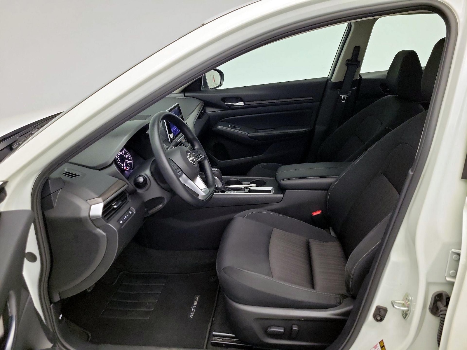 Power Seat(s) & Side Airbags